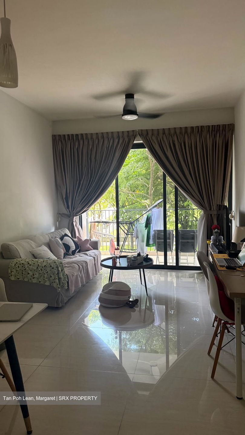 Sky Vue (D20), Condominium #575385151